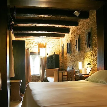 Castello Di Monterone 4* Perugia