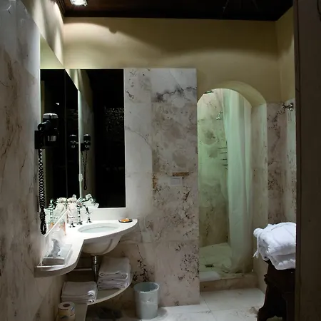 Hotel Castello Di Monterone 4*