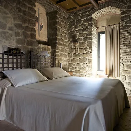 Th - Castello Di Monterone 4*