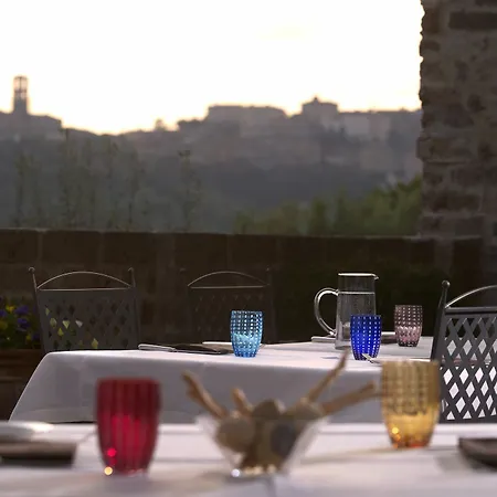 Castello Di Monterone 4* Perugia