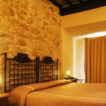Castello Di Monterone Hotel