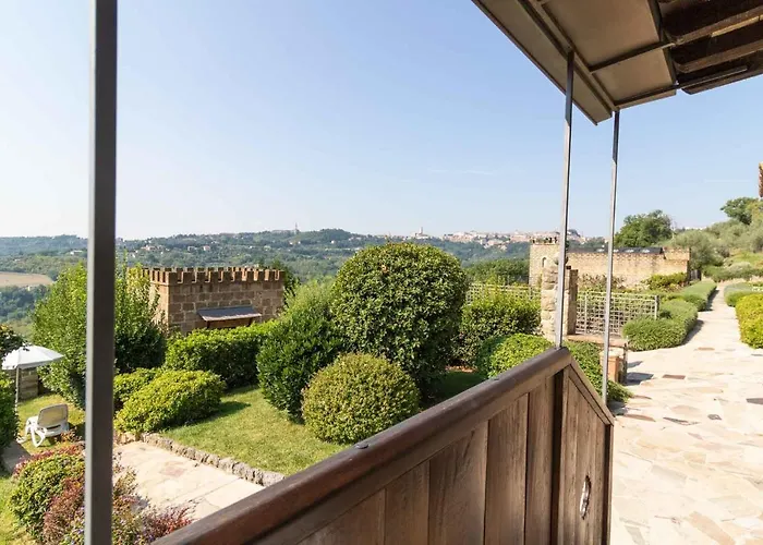 Castello Di Monterone Отель