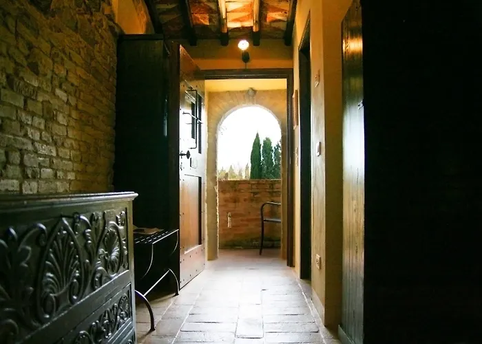 Отель Castello Di Monterone 4*