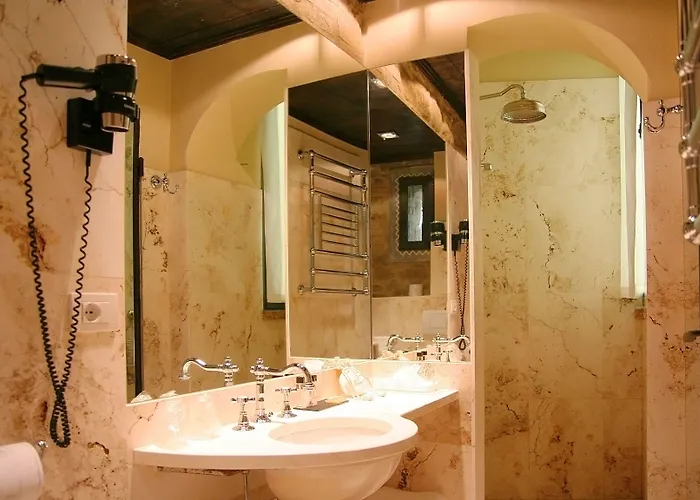 Castello Di Monterone 4* Перуджа