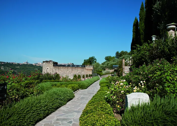 Отель Castello Di Monterone