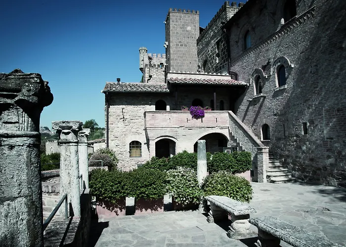 Отель Castello Di Monterone 4*