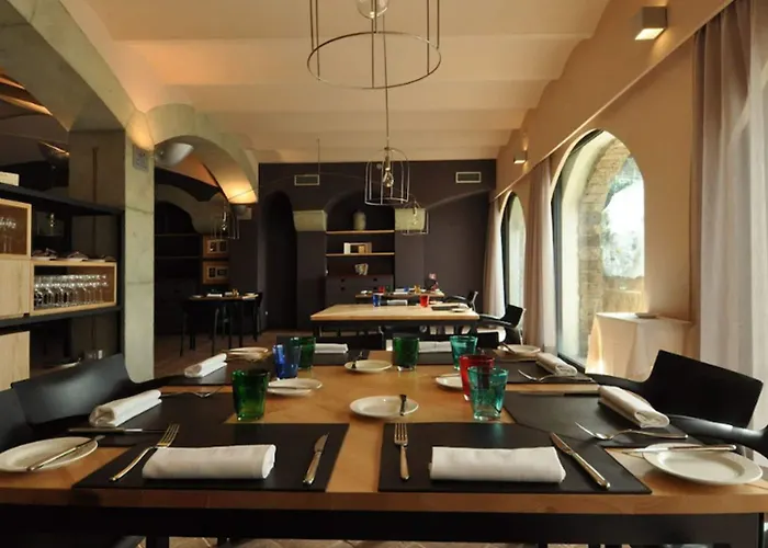 Отель Castello Di Monterone 4*