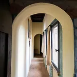 Castello Di Monterone 4*