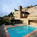 Castello Di Monterone 4*