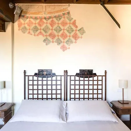 Th - Castello Di Monterone 4*