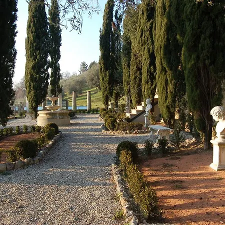 Th - Castello Di Monterone بيرودجا
