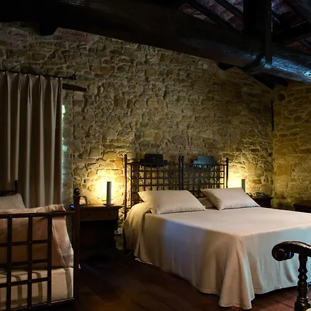 Th - Castello Di Monterone 4* بيرودجا