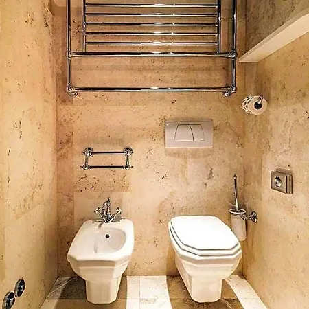 Th - Castello Di Monterone 4*