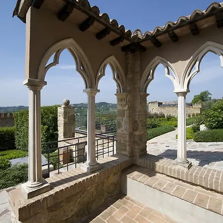 Hotel Castello Di Monterone 4*